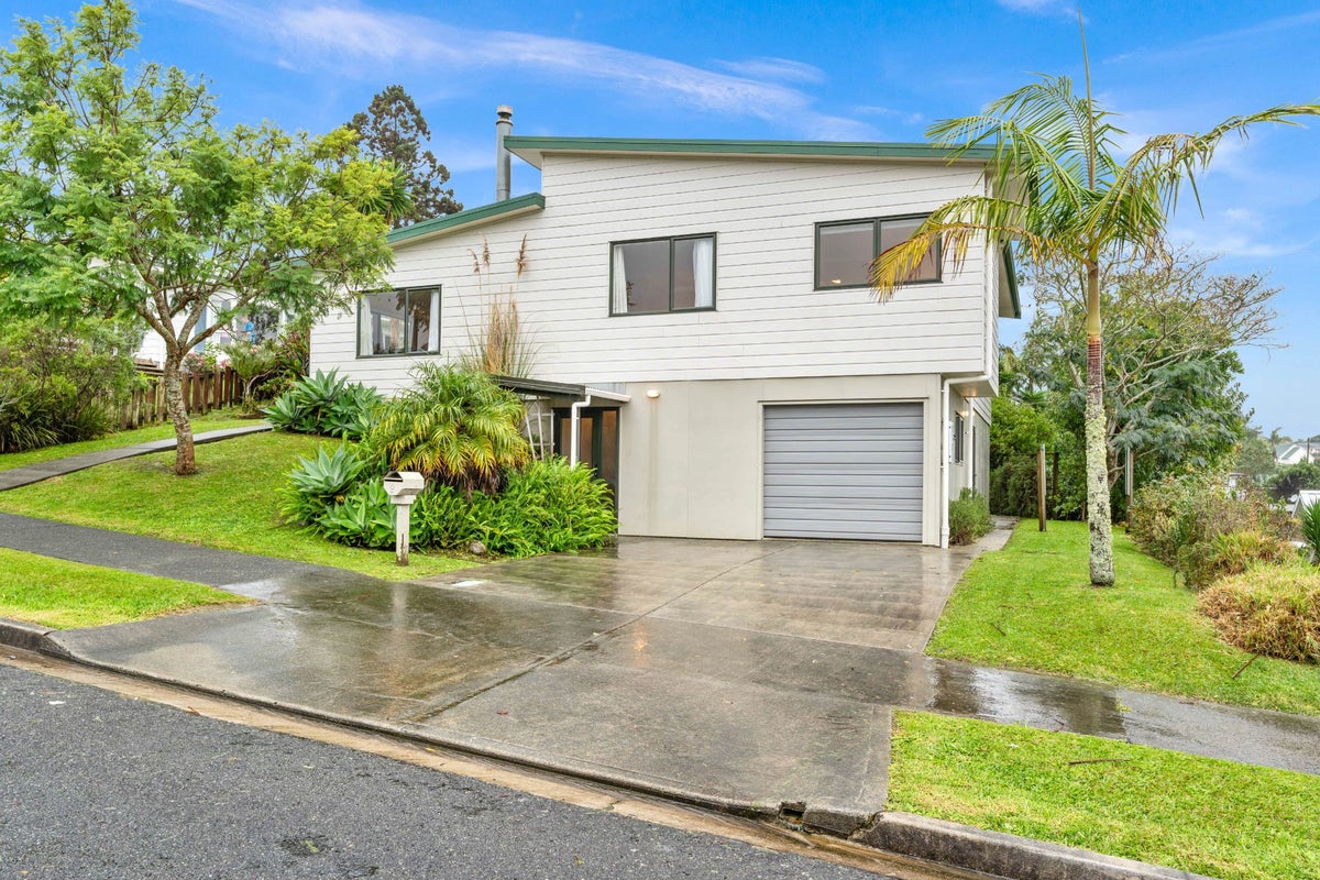 9 Glover Place, Onerahi, Whangarei - Carousel 2