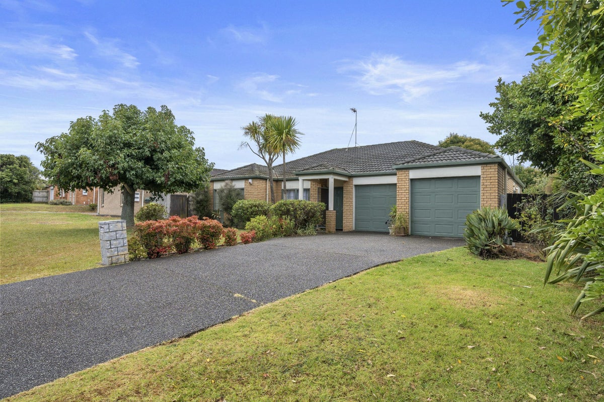 8 Waimarino Road, Weymouth, Auckland - Carousel 22