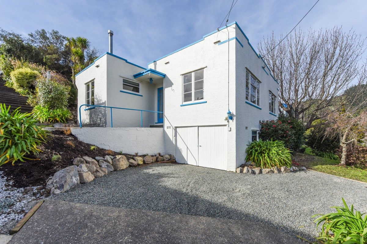 201 Hampden Terrace, Nelson South, Nelson - Carousel 1