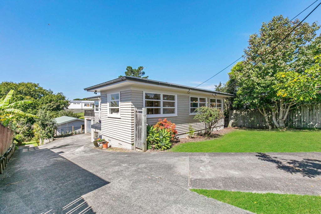 1/289 Rangatira Road, Beach Haven, Auckland - Carousel 2