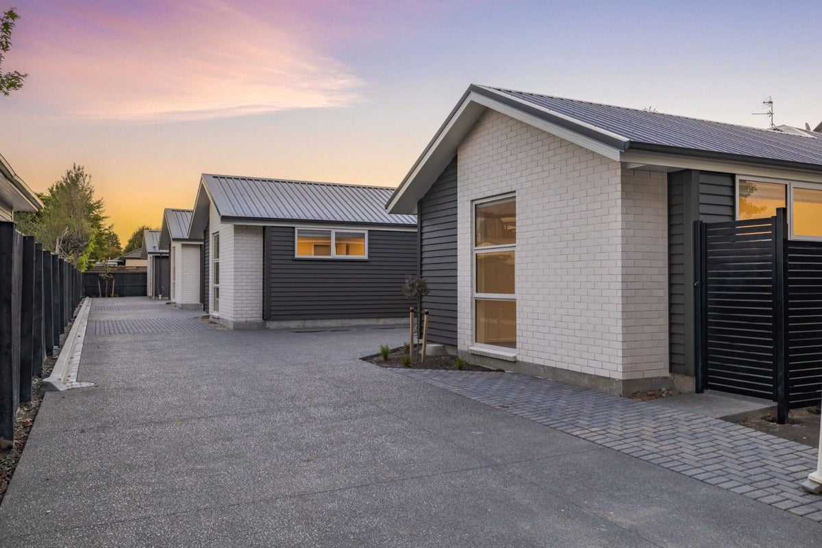 157 Yaldhurst Road, Sockburn, Christchurch - Carousel 14