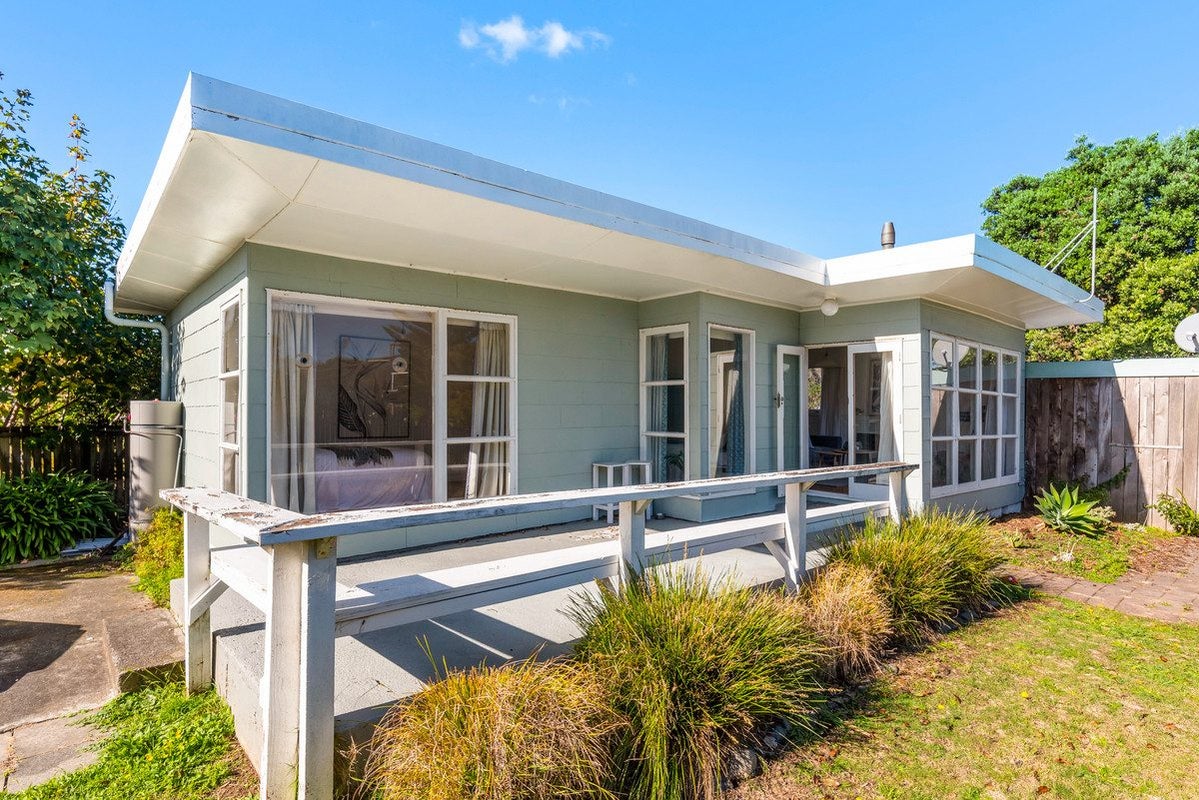 19 Jeep Road, Raumati South, Paraparaumu - Carousel 1