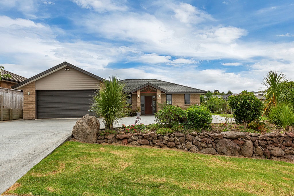 2 Cleanen Place, Kamo, Whangarei - Carousel 1