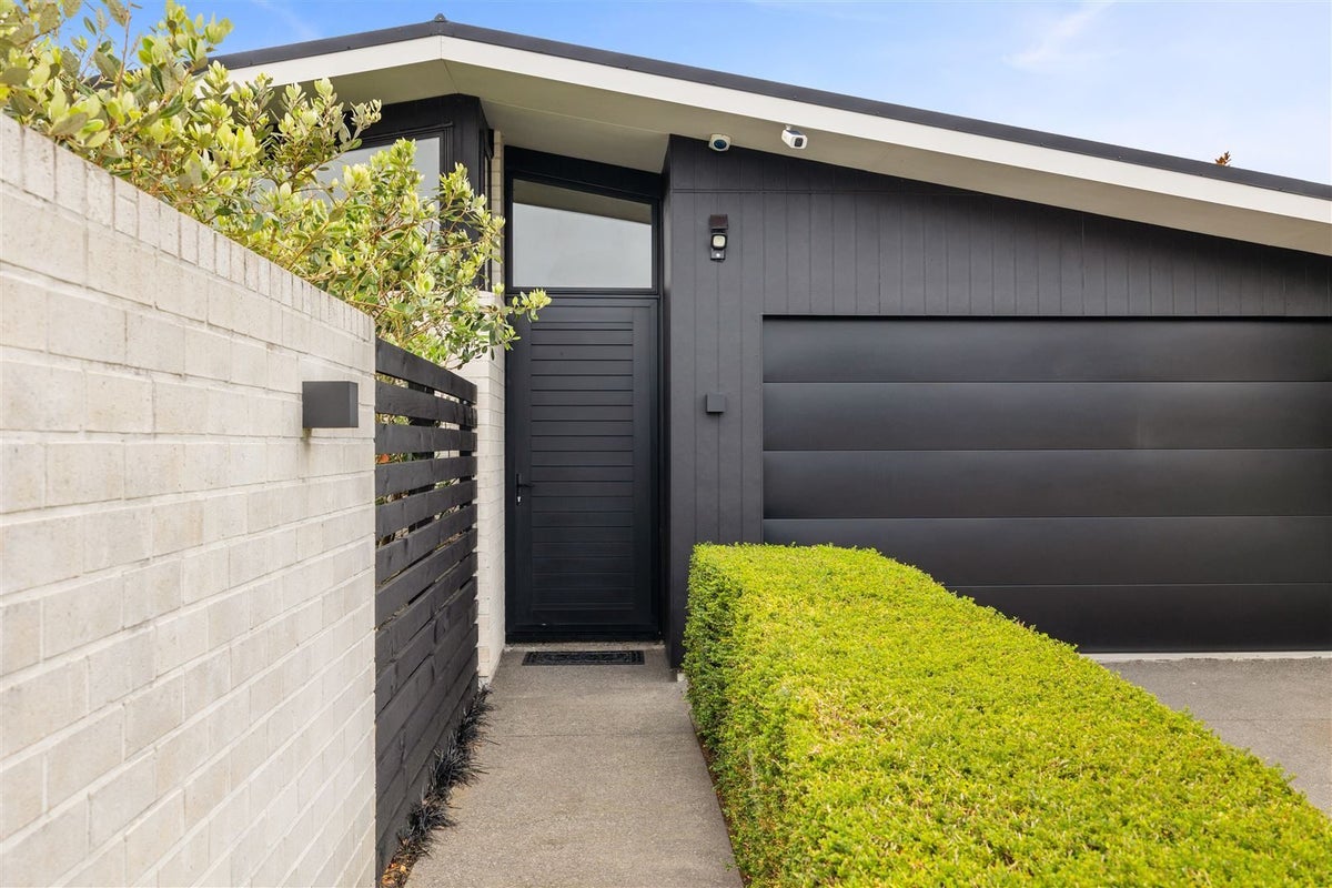 16 Sutherland Drive, Kaiapoi, Kaiapoi - Carousel 2