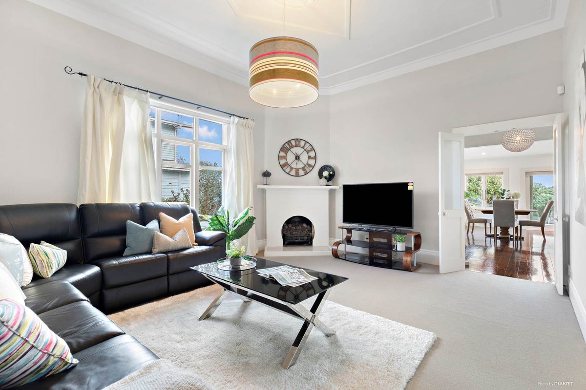 16 Torrance Street, Epsom, Auckland - Carousel 2