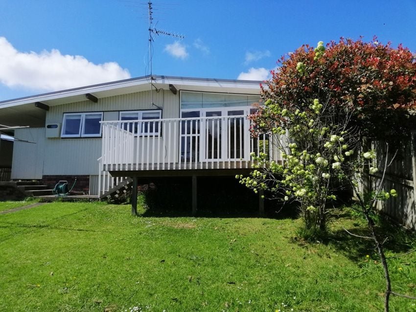 10 Paramu Avenue, Birkdale, Auckland - Carousel 1