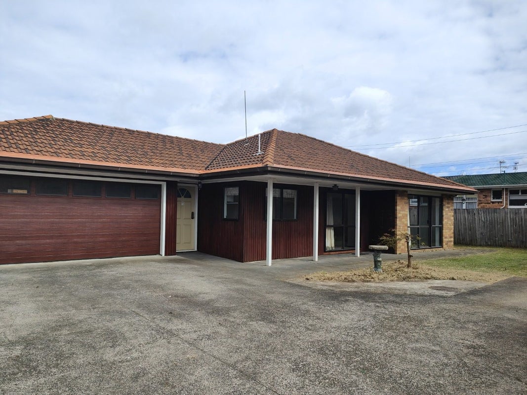 2/21 Campbell Road, One Tree Hill, Auckland - Carousel 1