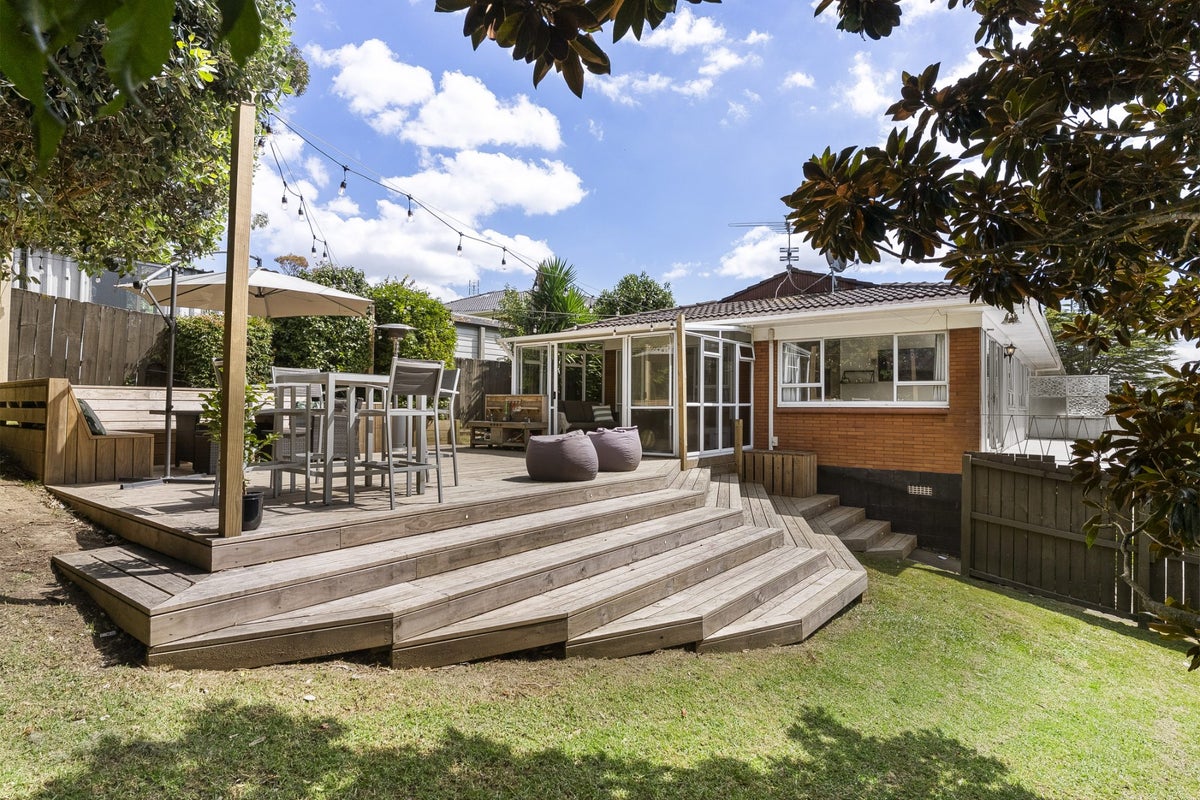 2/48 O'halloran Road, Howick, Auckland - Carousel 1