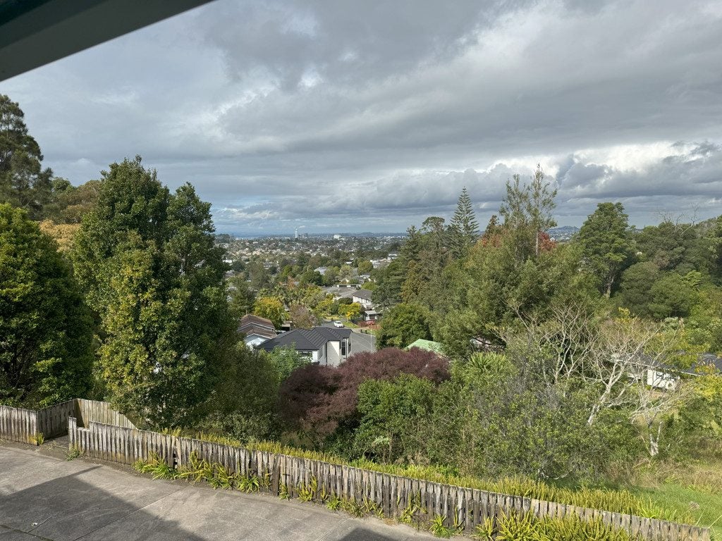 2/221F Sunset Road, Sunnynook, Auckland - Carousel 17