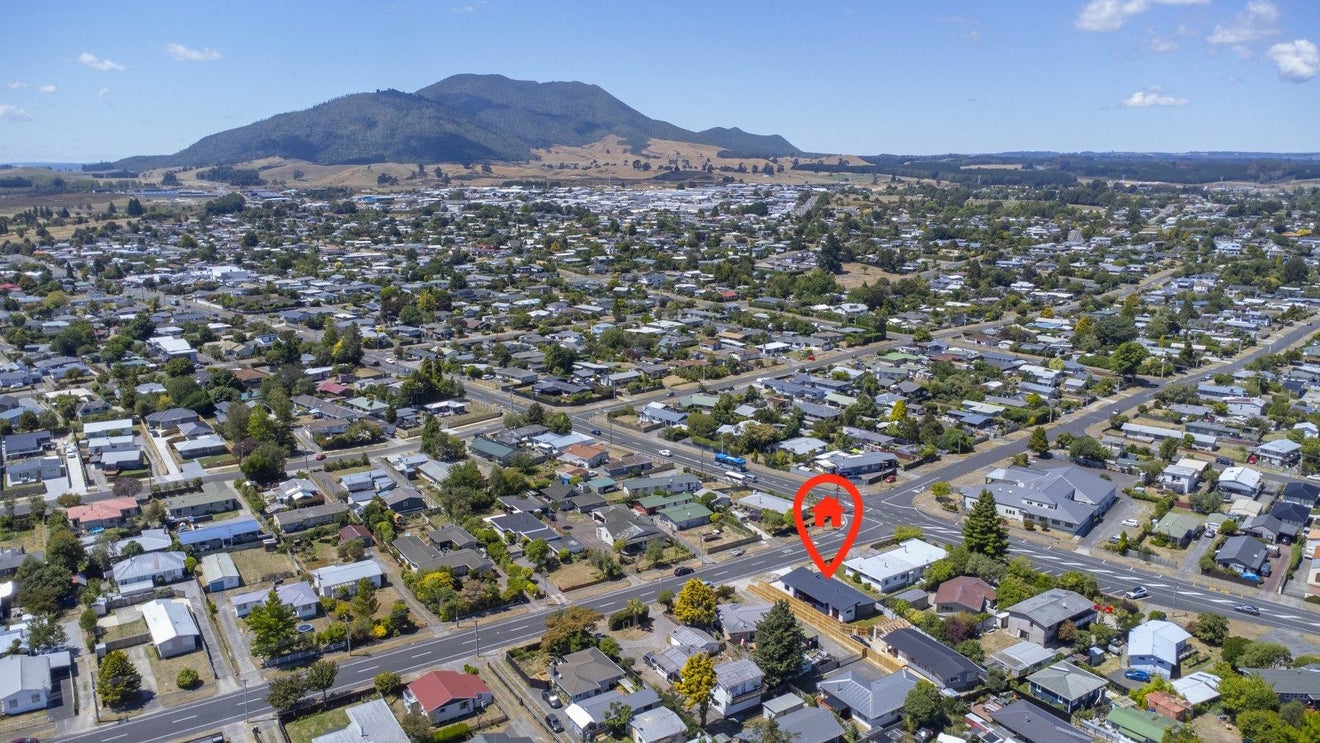 6 Rotokawa Street, Town Centre, Taupo, Waikato - Carousel 21