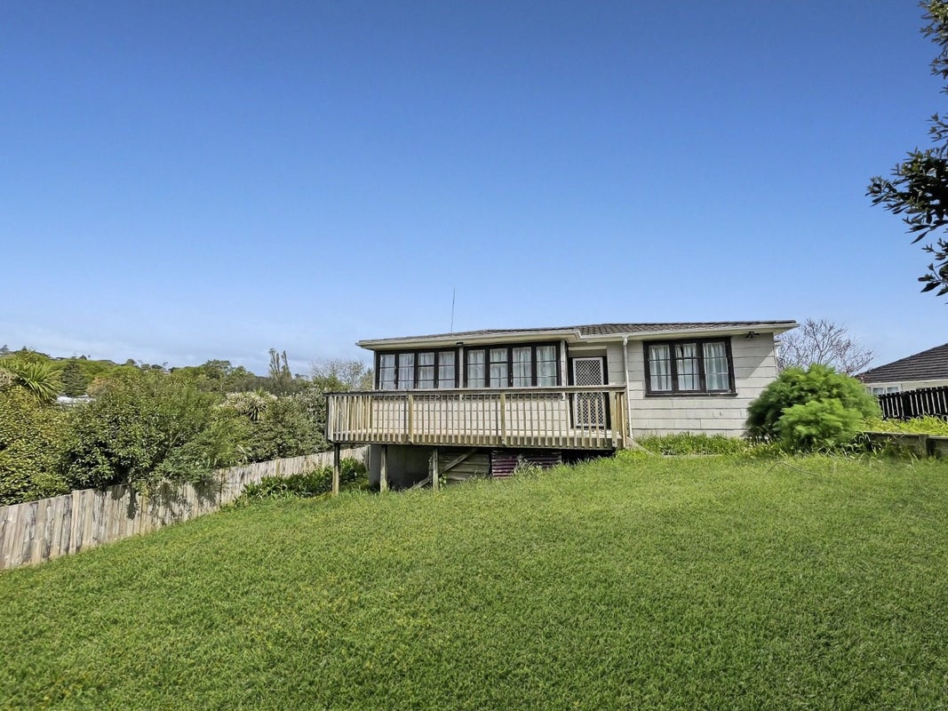10 Igloo Place, Red Hill, Papakura - Carousel 13