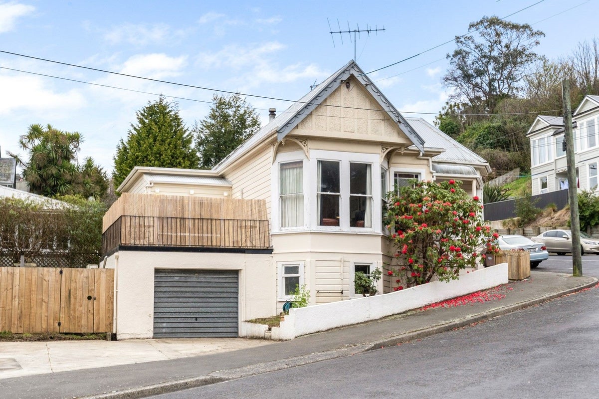 57 Lonsdale Street, Belleknowes, Dunedin - Carousel 1