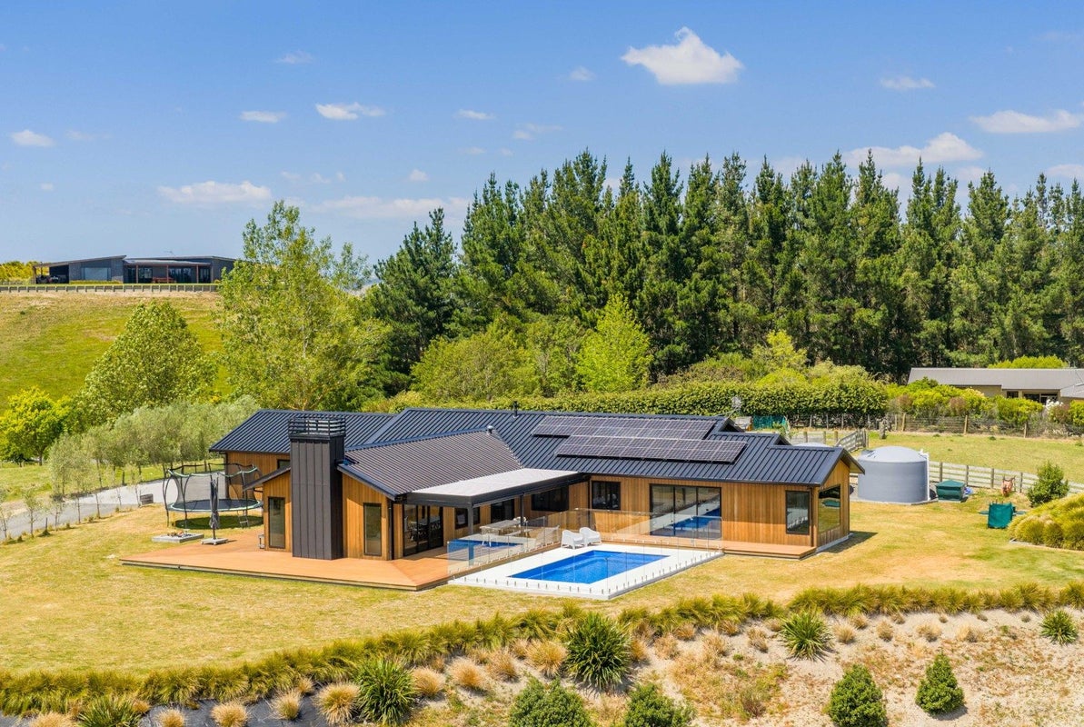 22D Mangatarata Road, Waipukurau, Waipukurau - Carousel 1