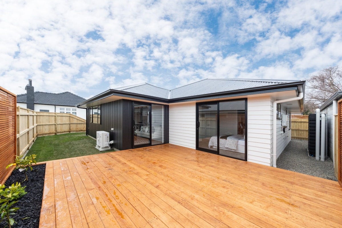 208B Tremaine Avenue, Highbury, Palmerston North - Carousel 11