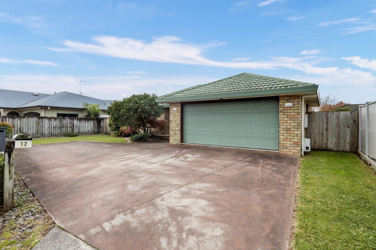 12 Greenough Place, Rototuna, Hamilton - Carousel 2