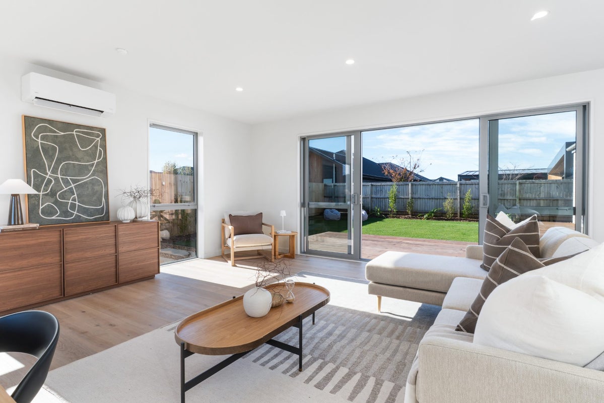 5 James Mackenzie Drive, Halswell, Christchurch - Carousel 1