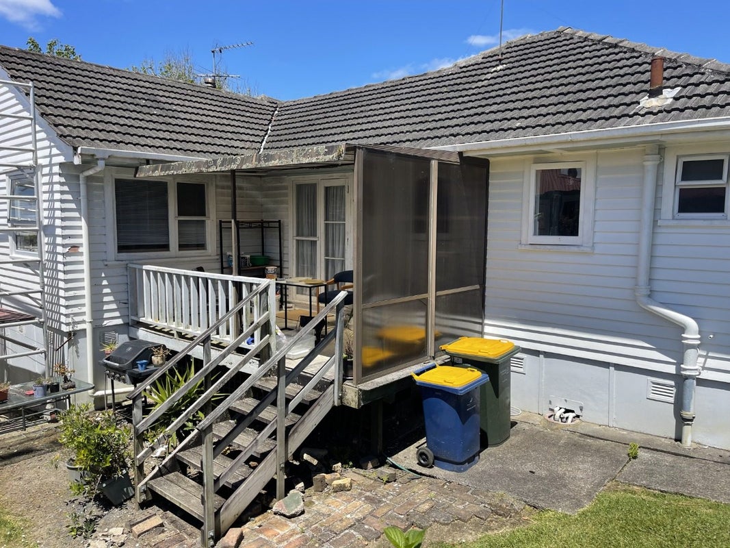 4 Tirimoana Road, Te Atatu South, Auckland - Carousel 13
