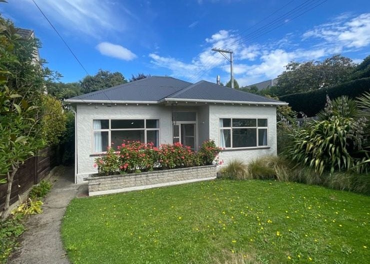 51 Cannington Road, Maori Hill, Dunedin - Carousel 1