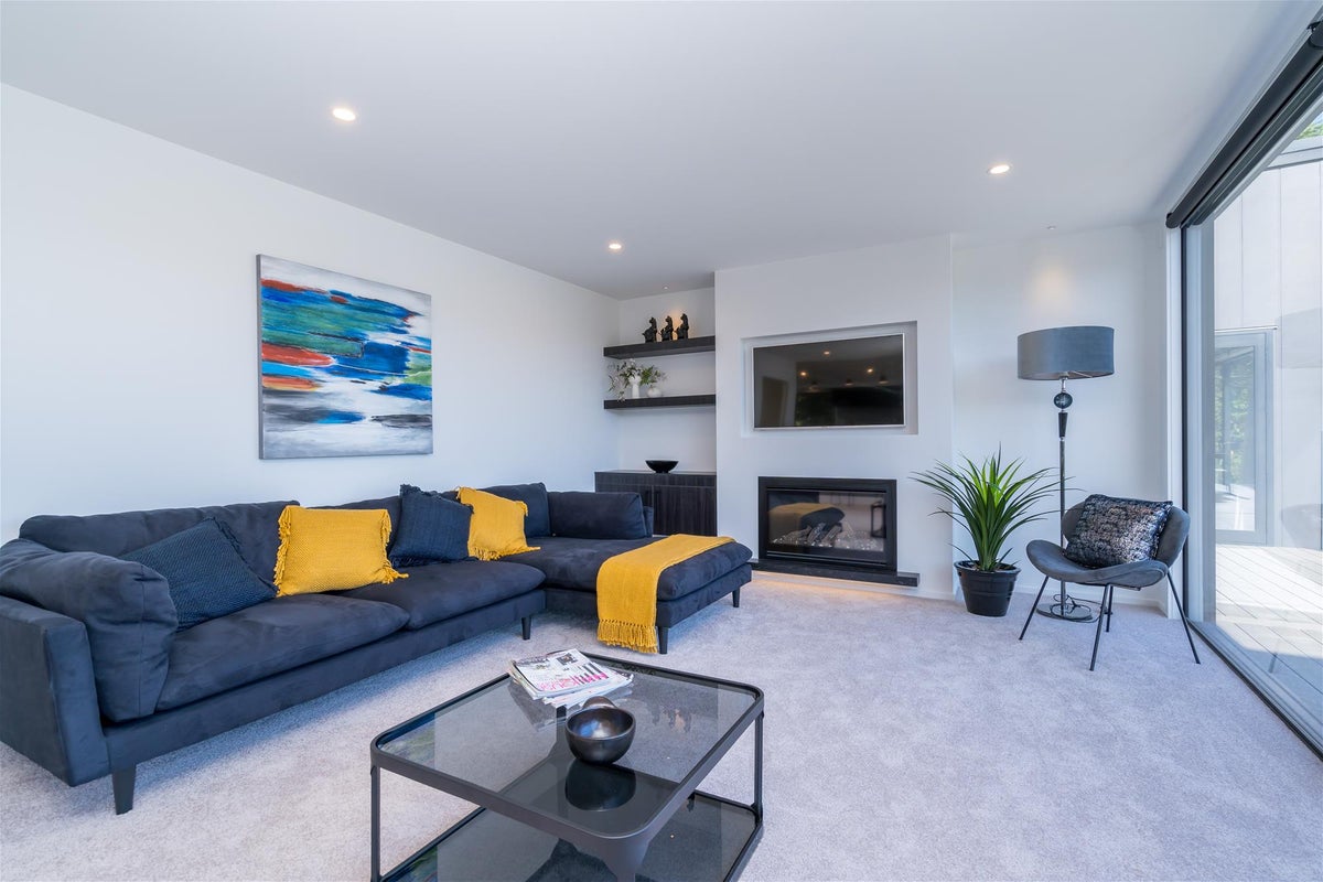 16 Glengyle Street, Vauxhall, Dunedin - Carousel 22