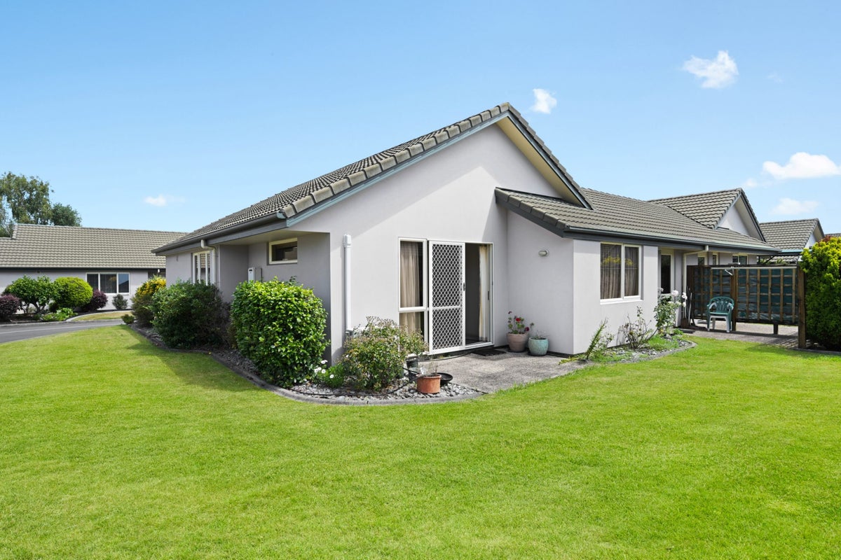 61/16 Rototuna Road, Flagstaff, Hamilton - Carousel 2