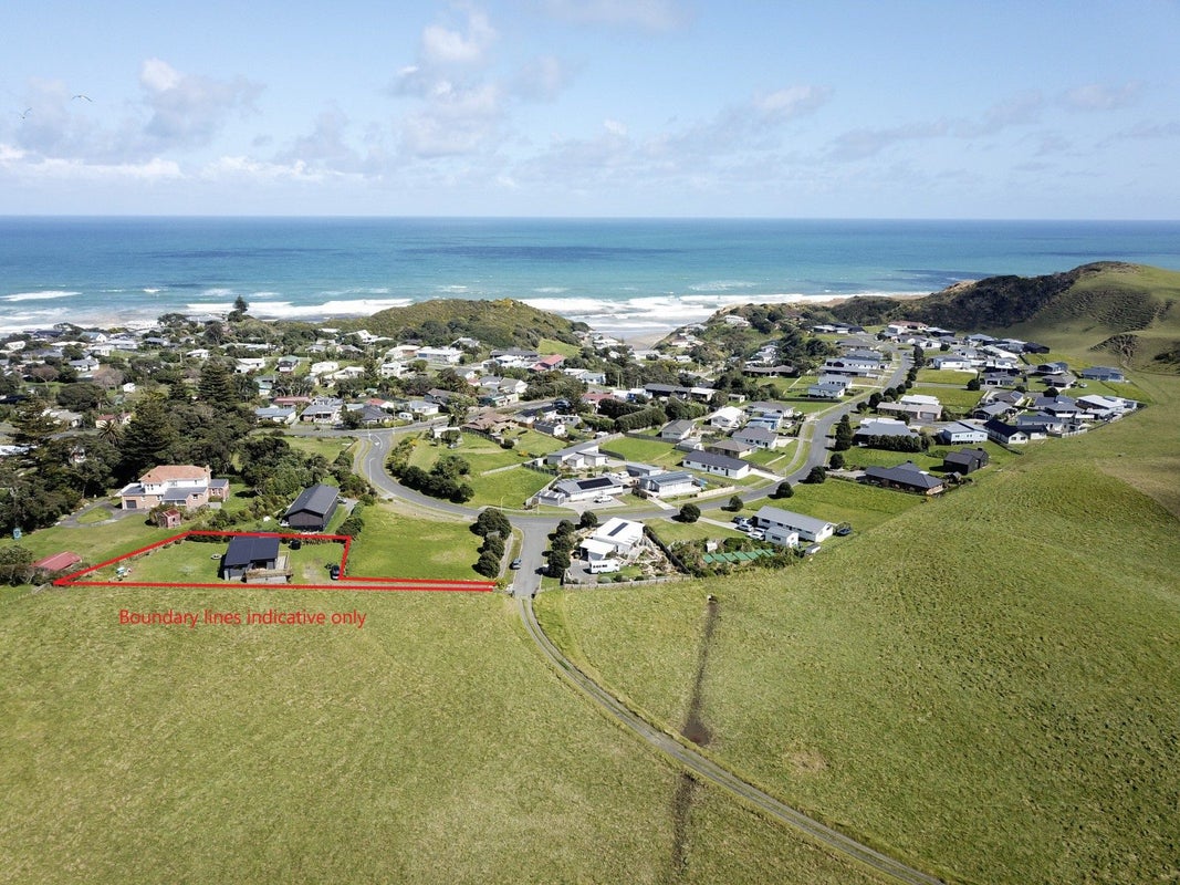 4 Gillespie Drive, Baylys Beach, Kaipara, Northland - Carousel 2