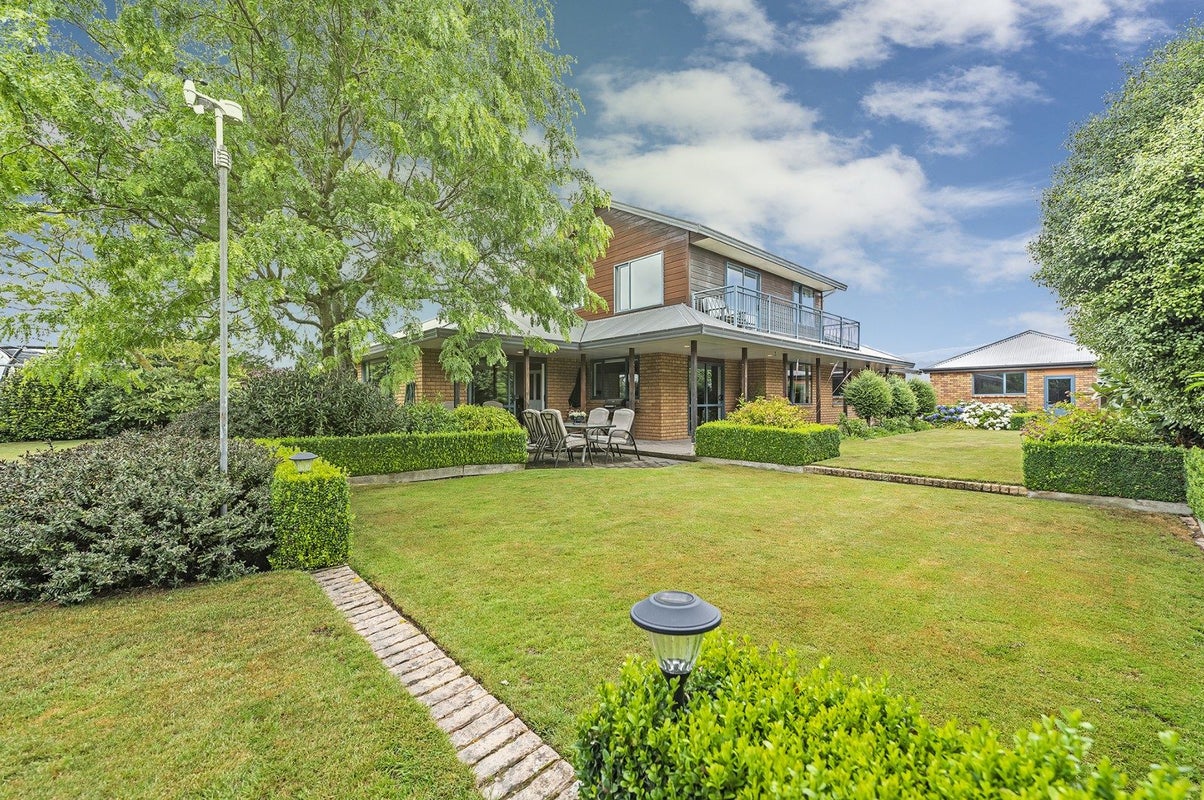3 Lochhead Crescent, Methven - Carousel 1