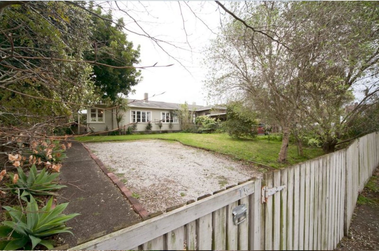 15 Hull Place, Onehunga, Auckland - Carousel 2