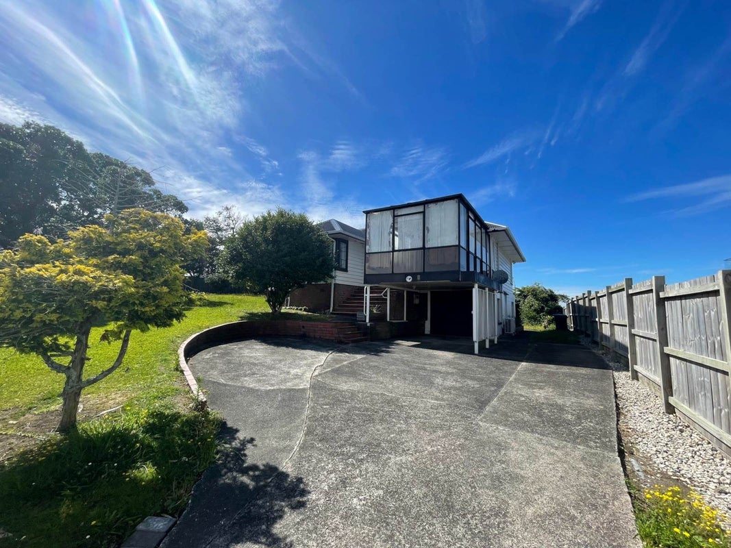350 Hillsborough Road, Hillsborough, Auckland - Carousel 1