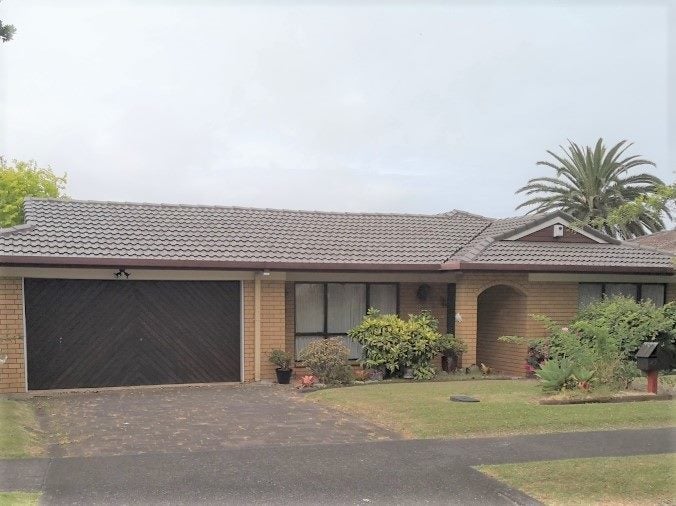 47 Dalwhinnie Parade, Highland Park, Auckland - Carousel 1