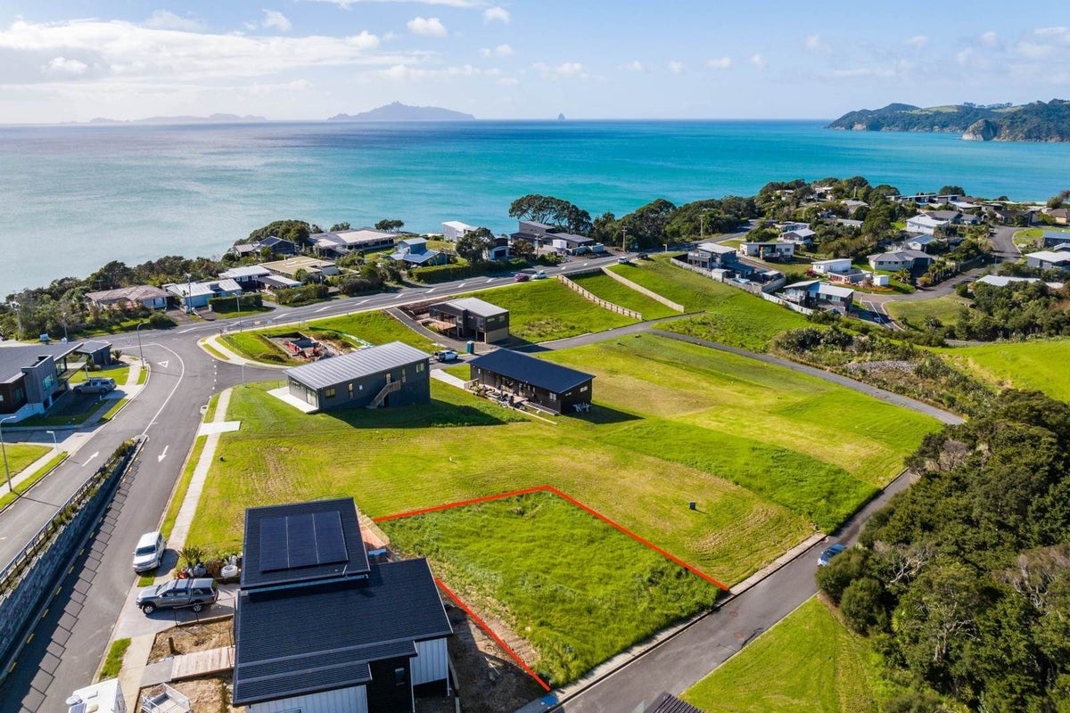 3 Galaxy Lane, Langs Beach, Waipu - Carousel 1