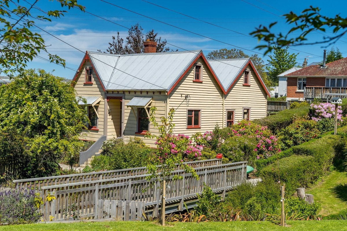 128 Glen Road, The Glen, Dunedin - Carousel 1