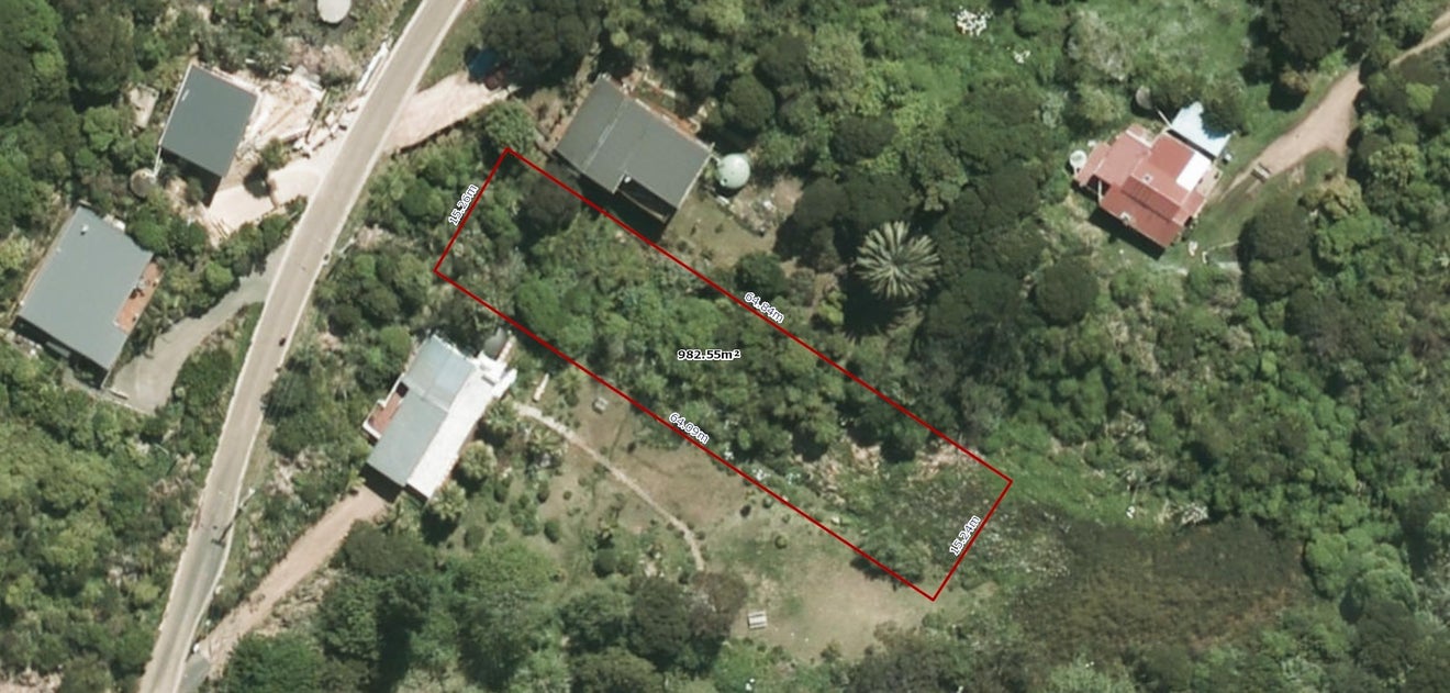 13 Lannan Road, Surfdale, Waiheke Island - Carousel 2