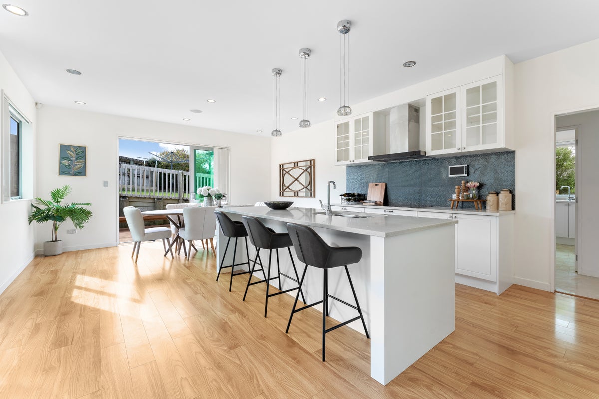 50 Huntington Park Drive, Greenhithe, Auckland - Carousel 1