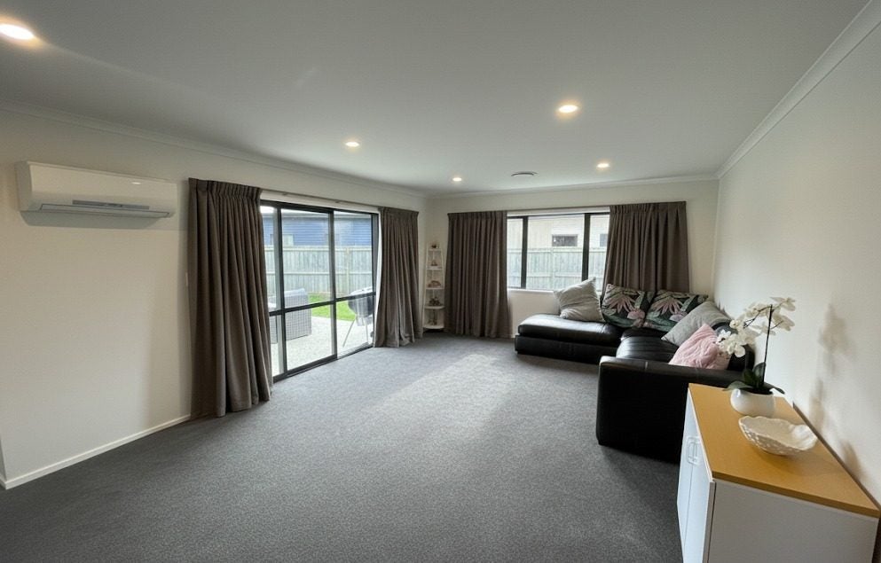 27 Hope Avenue, Lake Hayes, Queenstown - Carousel 2