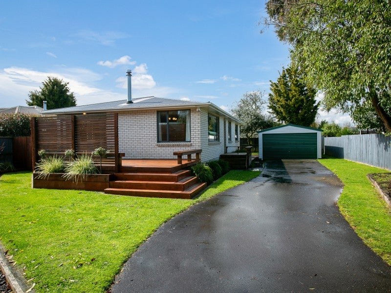 8 Thomas Place, Leamington, Cambridge - Carousel 1