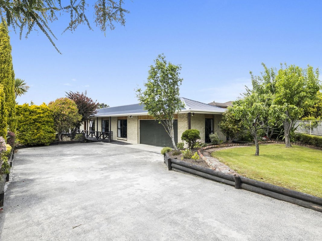 13 Hogan Place, Fairfield, Dunedin - Carousel 2