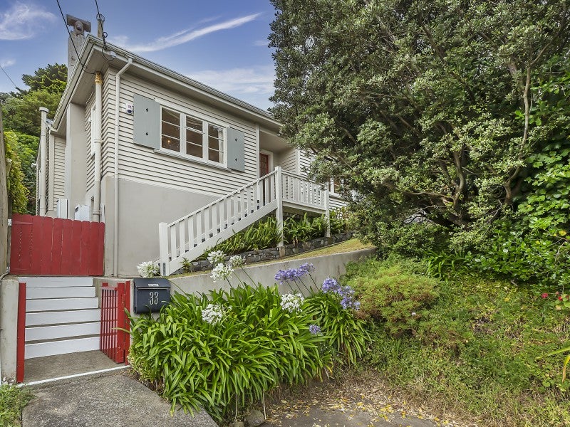 33 Tio Tio Road, Miramar, Wellington - Carousel 1