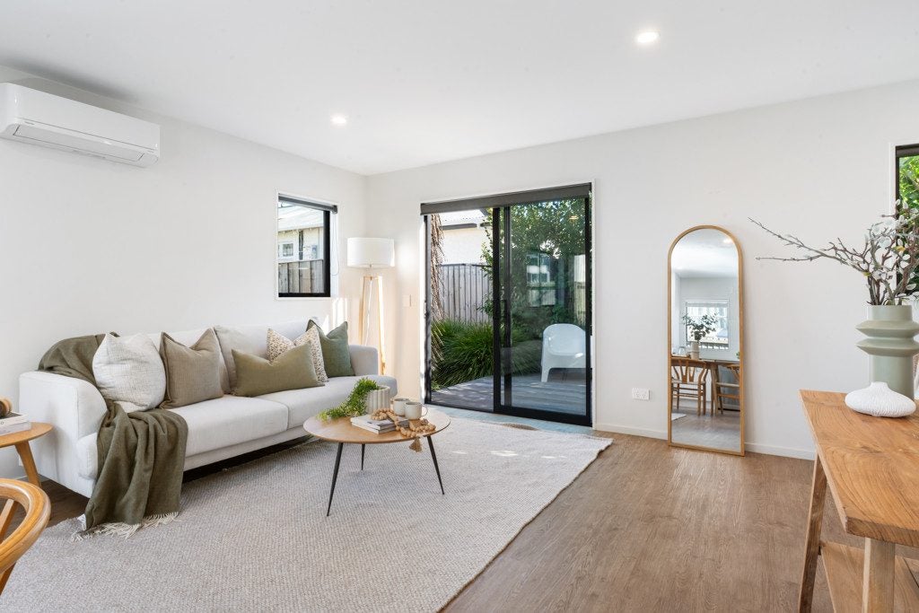 27B Gibbon Street, Sydenham, Christchurch - Carousel 1