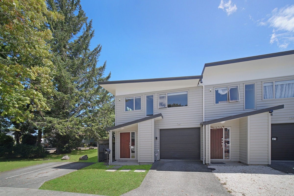 22/45A Swanson Road, Henderson, Auckland - Carousel 1