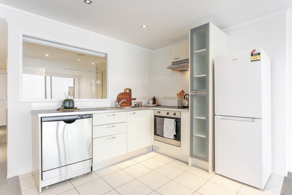 202/47 Hobson Street, Auckland Central, Auckland - Carousel 1