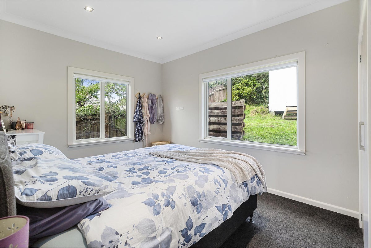 9 The Drive, Tawa, Wellington - Carousel 22