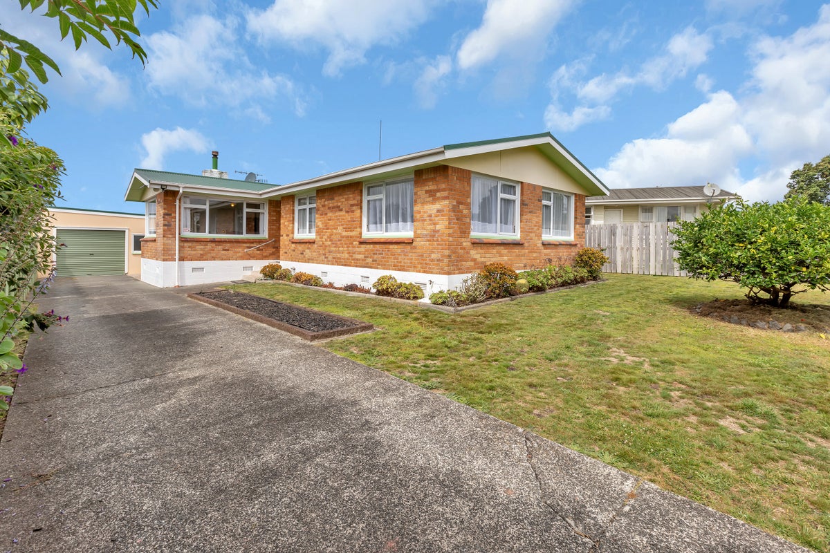 26 Tapper Crescent, Tikipunga, Whangarei - Carousel 1