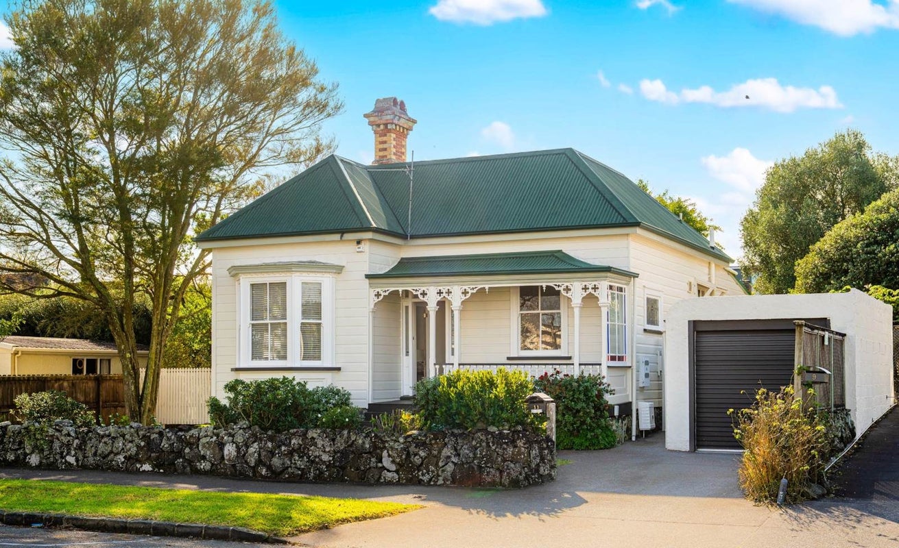 11 George Street, Mount Eden, Auckland - Carousel 1