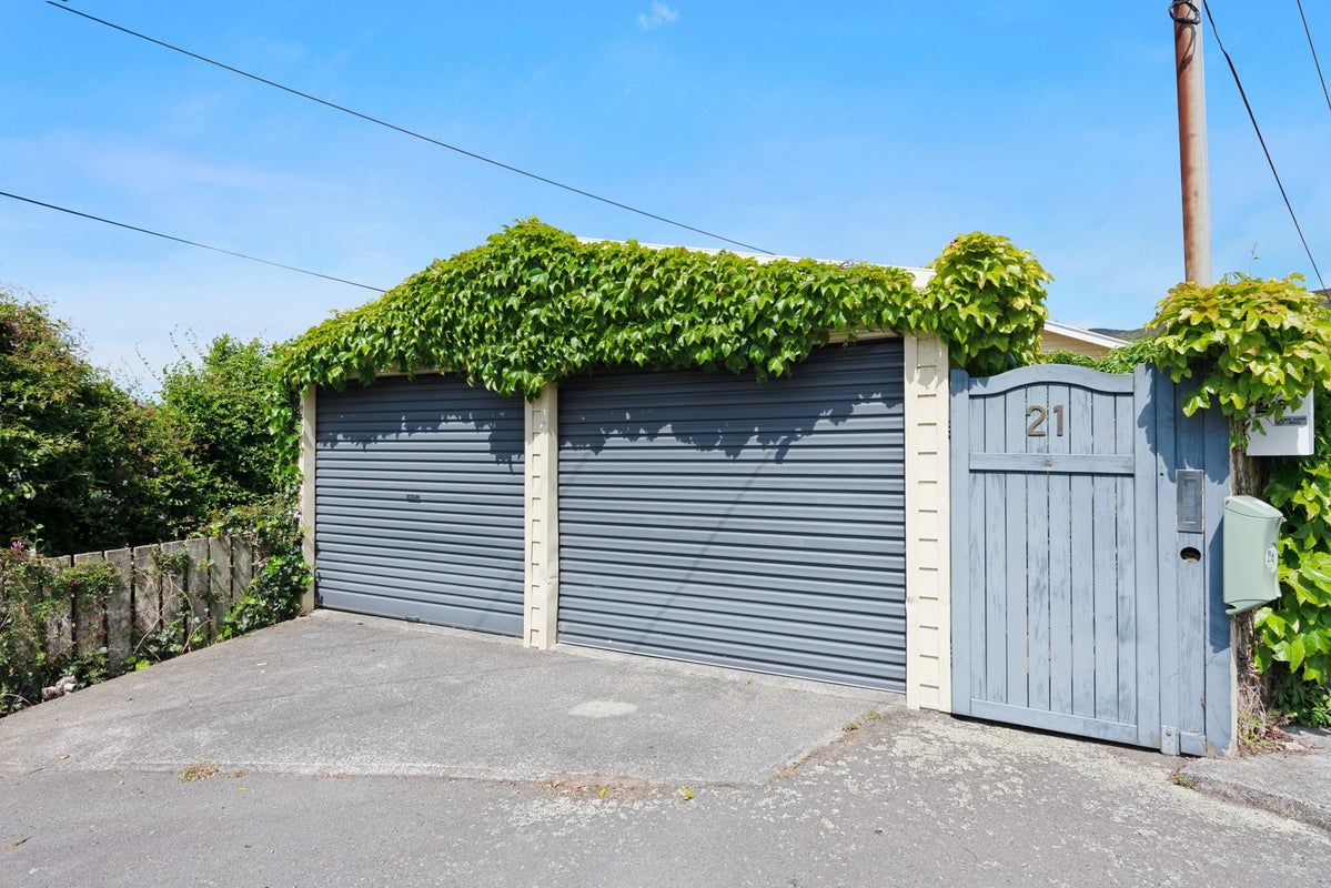 1/21 Sunshine Avenue, Karori, Wellington - Carousel 18