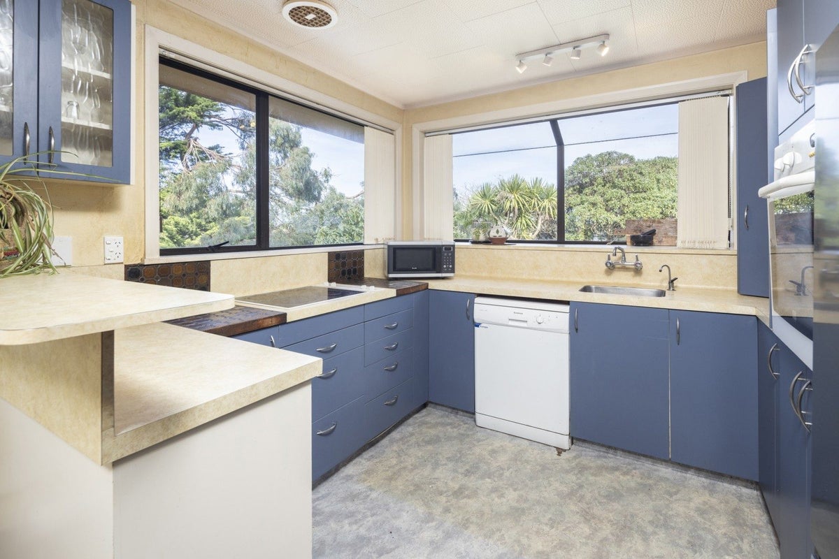 114 Dunrobin Street, Waverley, Dunedin - Carousel 2