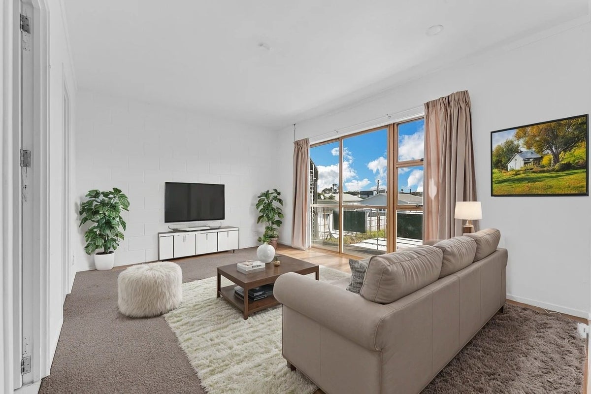 7/17 Luke Street, Otahuhu, Auckland City, Auckland - Carousel 1