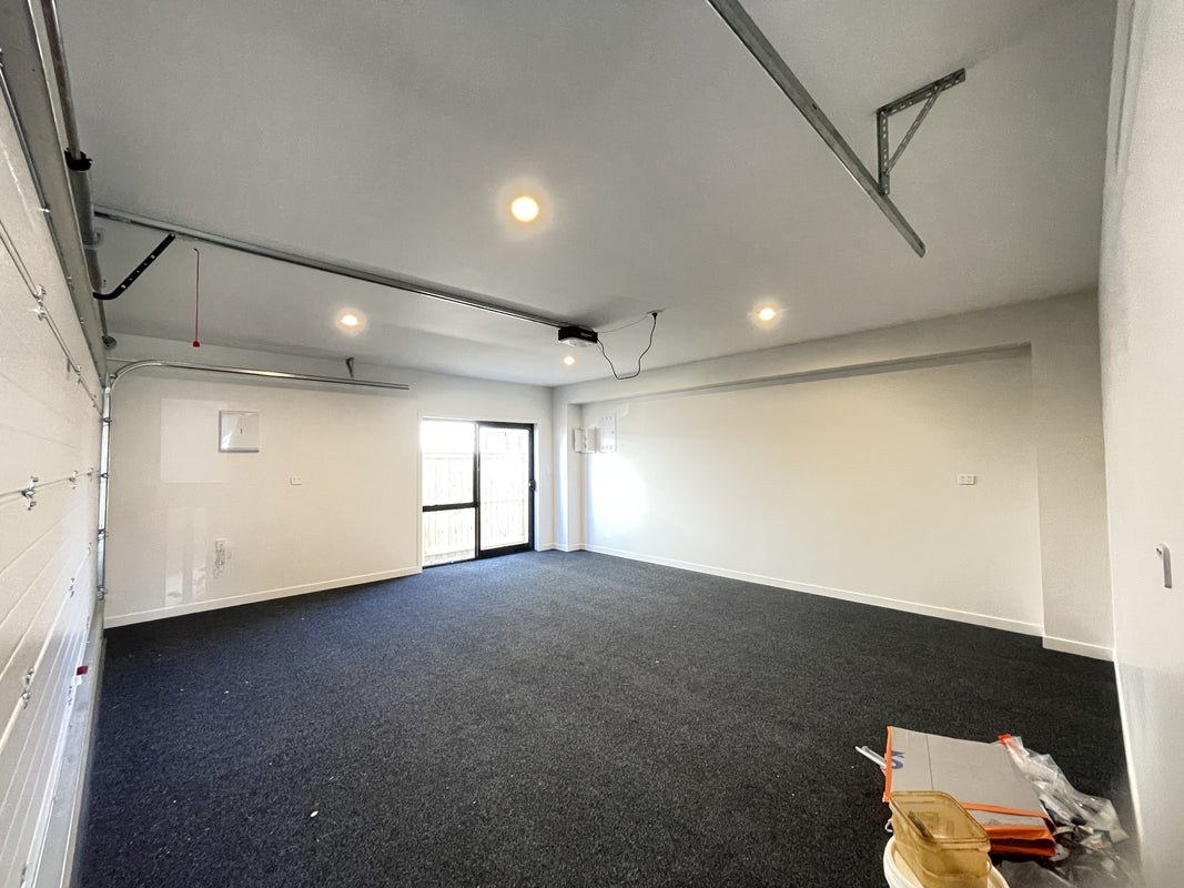 16 The Anchorage, Sunnyhills, Auckland - Carousel 24