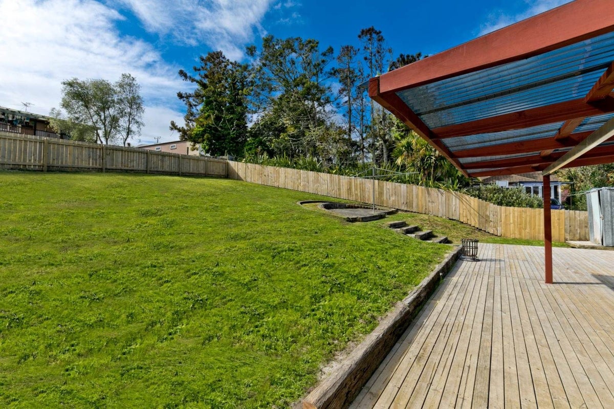 20 Kellett Road, Ranui, Auckland - Carousel 1