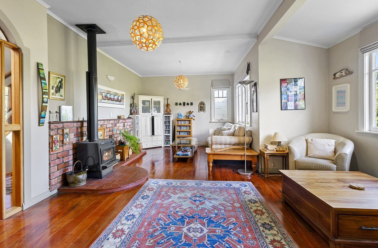 18 Ngaumatau Road, Point Howard, Eastbourne, Lower Hutt, Wellington - Carousel 2