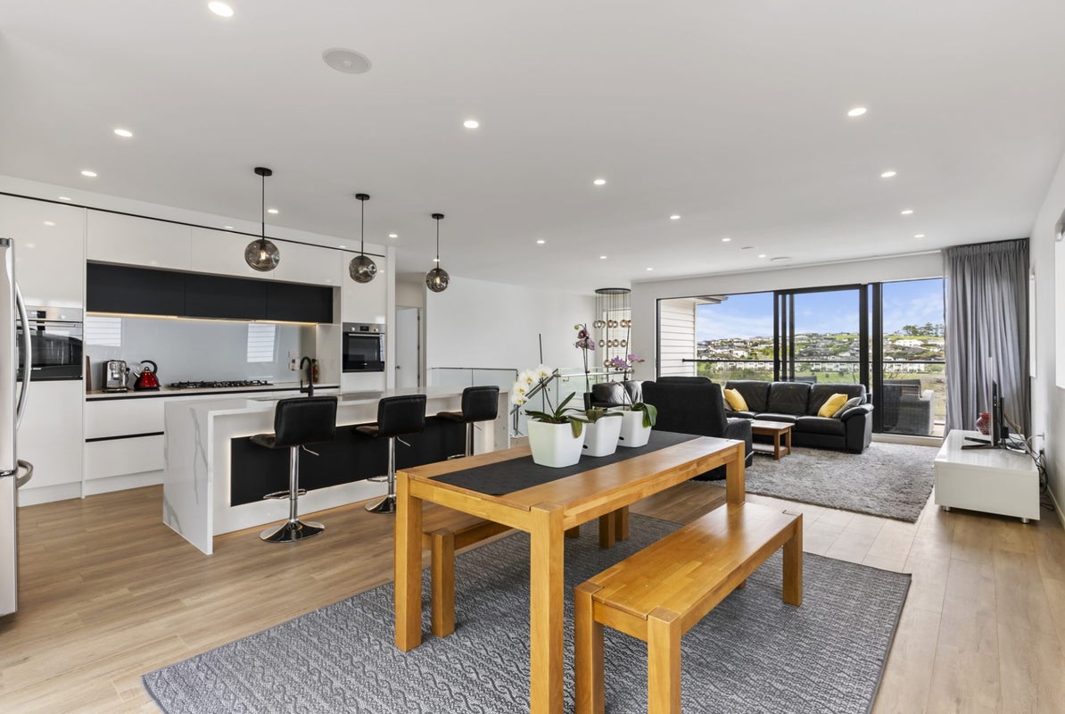 146 Arran Point Parade, Orewa, Orewa - Carousel 2